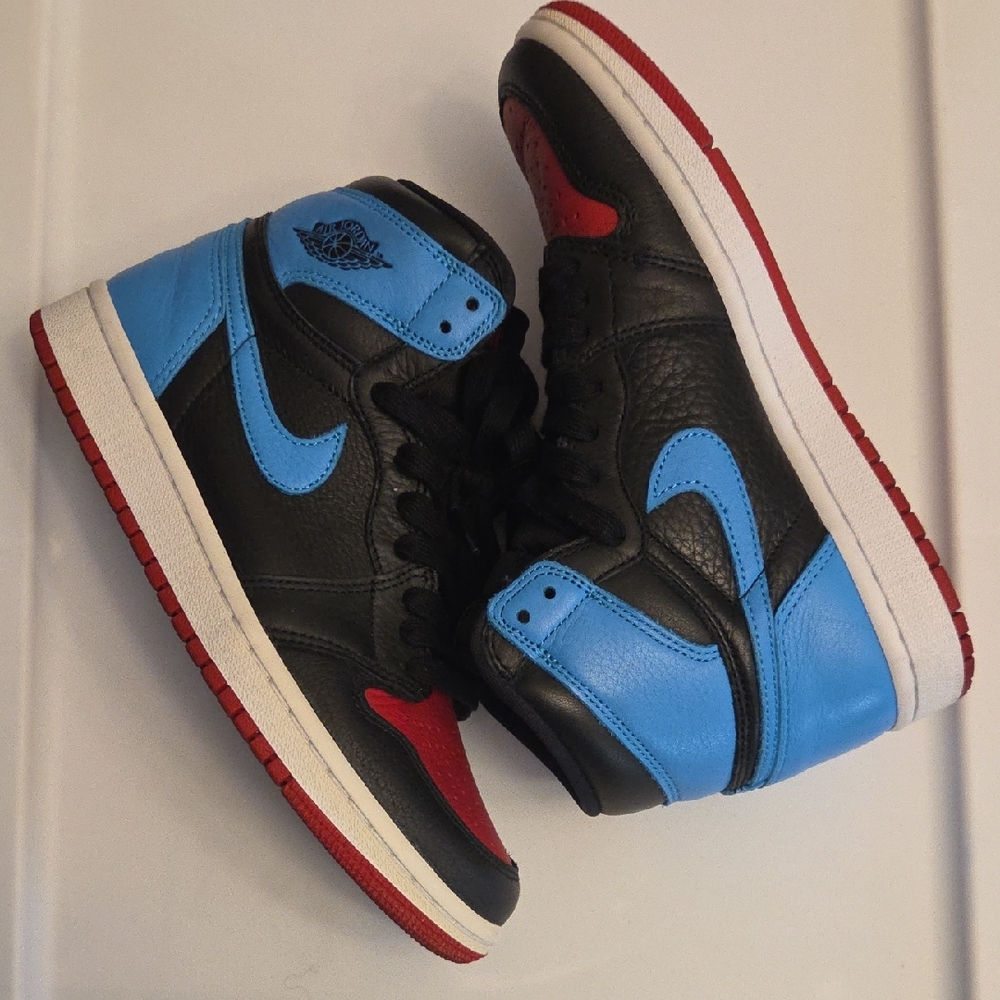 Women's Air Jordan 1 Retro High OG 'UNC to Chicago'